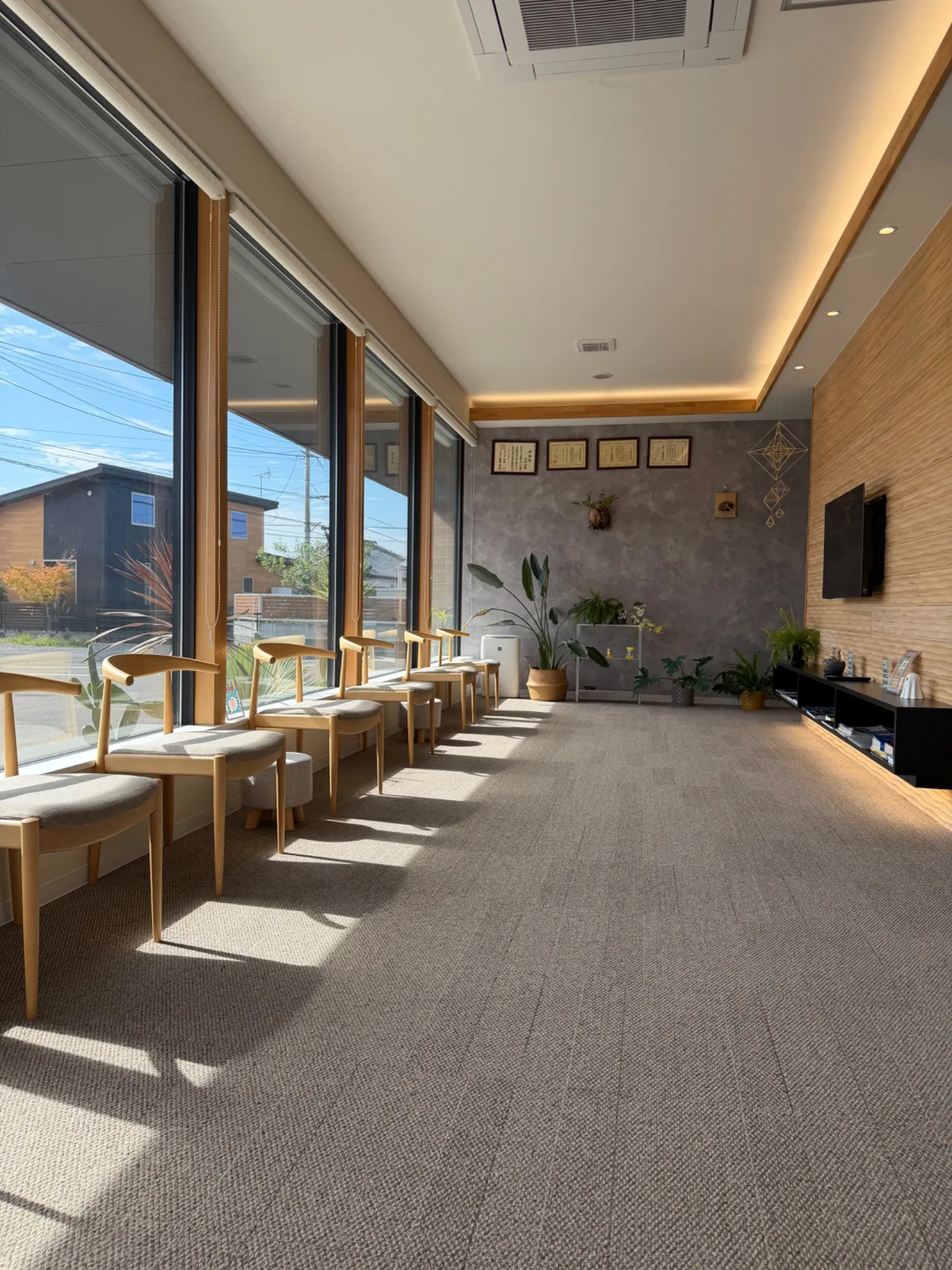 【都城市・三股町】腰を反るとつらく感じるのはなぜ？