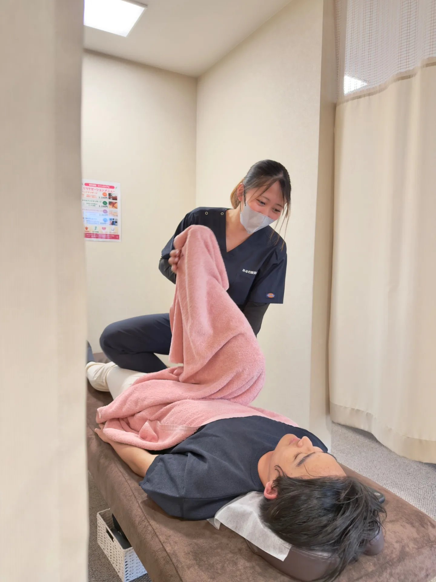 【都城市・三股町】膝が痛くて階段の上り下りがつらい方へ｜膝の痛みの原因と注意点